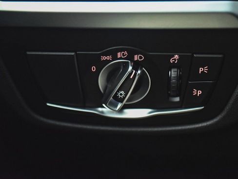 Used 2024 BMW X3 M40i w/ Premium Package image 25