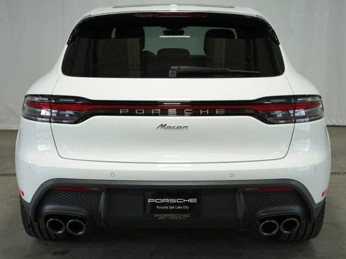 Certified 2025 Porsche Macan AWD/4WD image 12