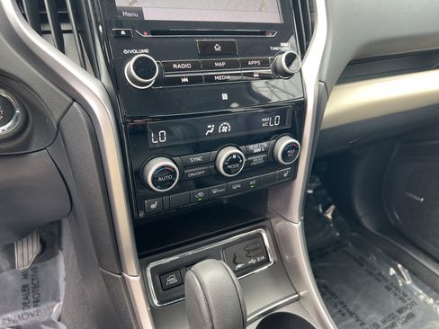 Used 2022 Subaru Ascent Limited w/ Technology Package AWD/4WD image 34
