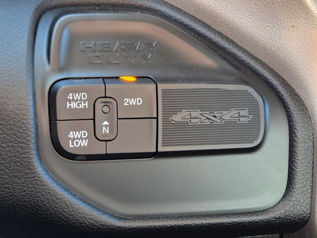 Used 2024 RAM 2500 Laramie w/ Safety Group AWD/4WD image 31
