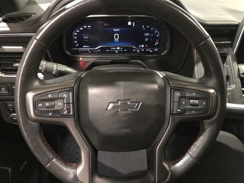 Certified 2022 Chevrolet Suburban RST w/ Sport Performance Package image 18