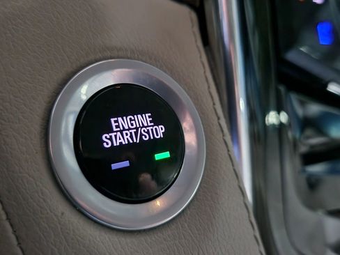 Used 2015 Cadillac Escalade Premium image 43