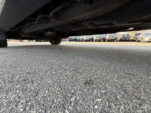 Used 2013 Ford F150 Platinum image 40