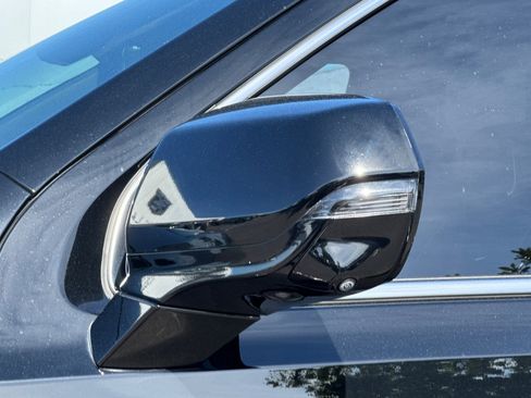 Used 2023 Cadillac Escalade Premium Luxury image 50