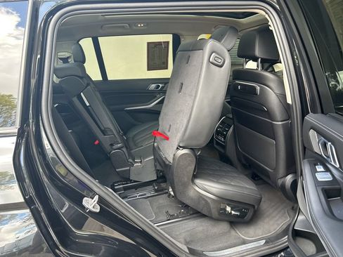 Used 2024 BMW X7 xDrive40i AWD/4WD image 41