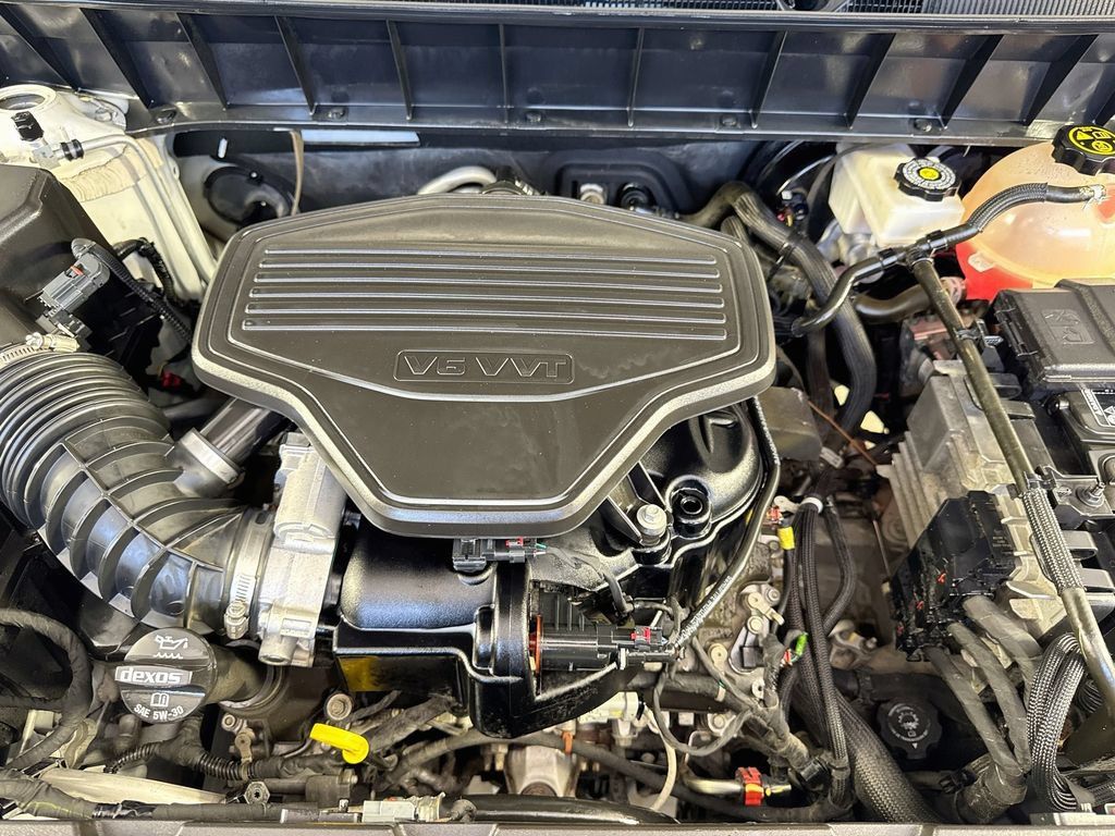 Used 2019 GMC Acadia SLT FWD image 41