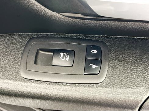 Used 2023 RAM 1500 Tradesman AWD/4WD image 32