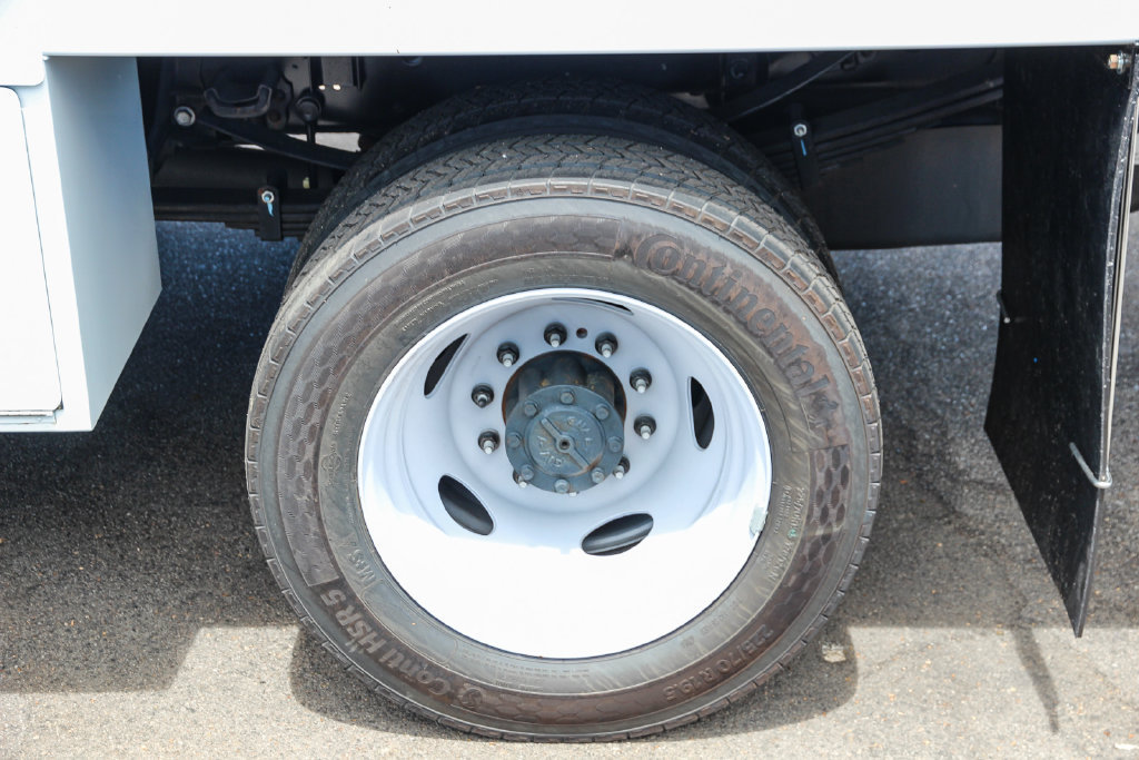 New 2024 Ford F550 2WD Regular Cab Super Duty image 12
