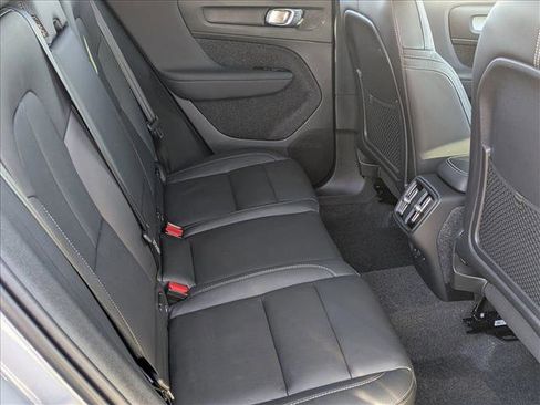 Used 2025 Volvo XC40 B5 Plus w/ Climate Package image 21