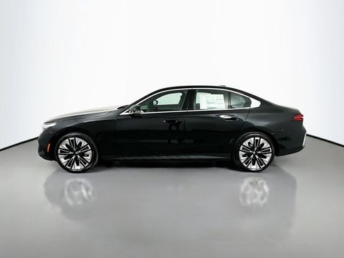 Used 2025 BMW 530i image 8