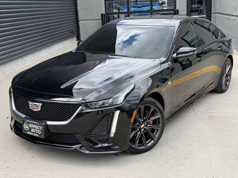 Used 2024 Cadillac CT5 Sport RWD image 2