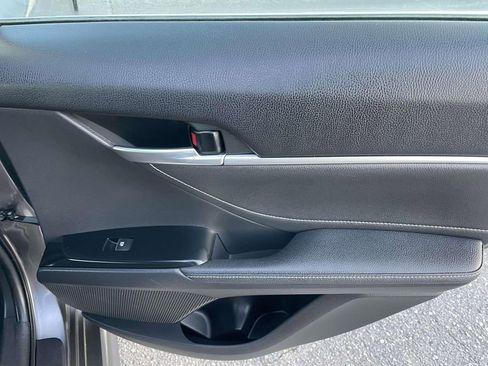 Used 2018 Toyota Camry XSE image 45