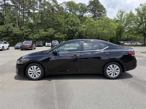 Used 2024 Nissan Sentra S FWD image 23