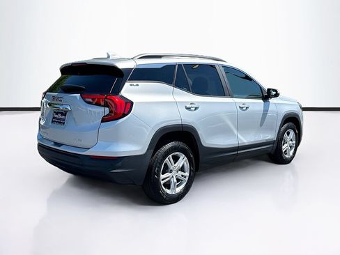 Used 2021 GMC Terrain SLE w/ Driver Convenience Package AWD/4WD image 9