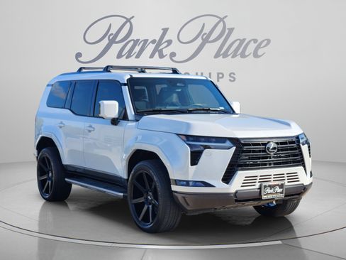 Used 2024 Lexus GX 550 w/ Accessory Package (Z1) AWD/4WD image 6