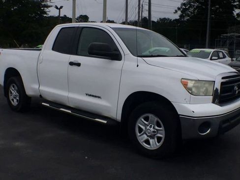 Used 2010 Toyota Tundra 2WD Double Cab image 2