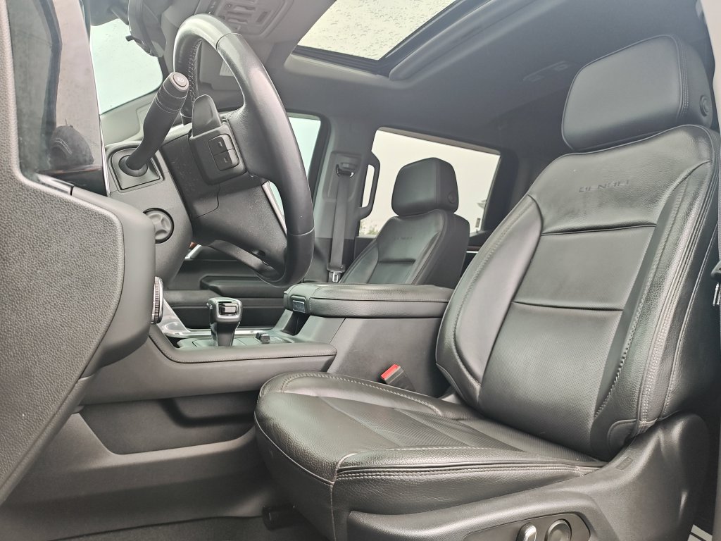 Used 2022 GMC Sierra 1500 Denali w/ Denali Reserve Package AWD/4WD image 13