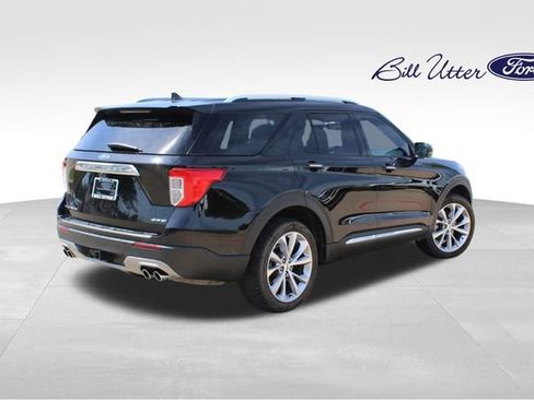 Used 2023 Ford Explorer Platinum w/ Technology Package AWD/4WD image 5