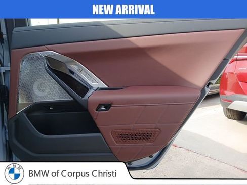 Used 2026 BMW 740i xDrive image 9