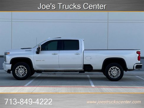 Used 2020 Chevrolet Silverado 2500 High Country image 3