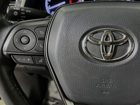 Used 2024 Toyota Camry SE image 19