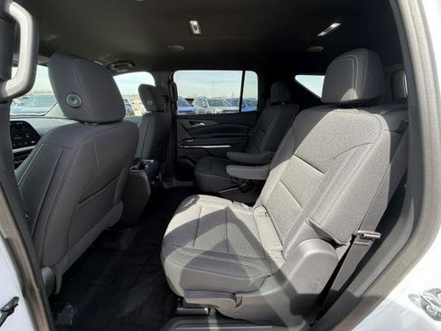 New 2026 Chevrolet Traverse LT FWD image 30