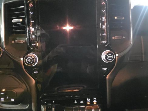 Used 2026 RAM 2500 Big Horn AWD/4WD image 9