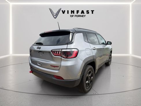 Used 2024 Jeep Compass Trailhawk AWD/4WD image 4