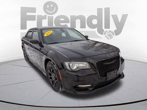 Used 2023 Chrysler 300 Touring L w/ Popular Equipment Group image 3