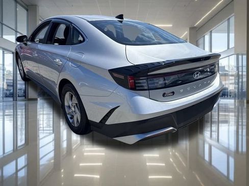 Certified 2025 Hyundai Sonata SE FWD image 8
