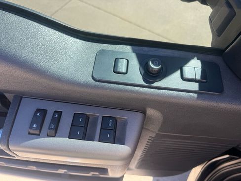 Used 2012 Ford F350 Lariat w/ Chrome Pkg image 12