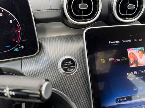 Used 2024 Mercedes-Benz C 300 4MATIC Sedan image 28