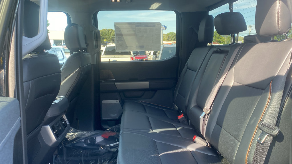 New 2027 Ford F250 Lariat w/ Lariat Premium Package AWD/4WD image 14