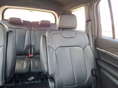 New 2026 Jeep Grand Cherokee L Limited AWD/4WD image 15