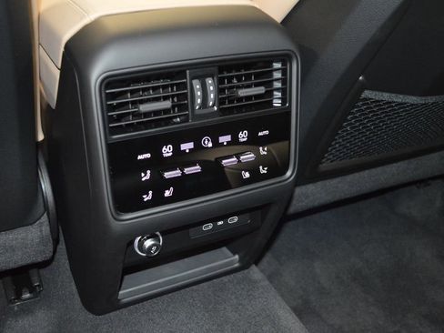 New 2026 Porsche Cayenne S AWD/4WD image 39