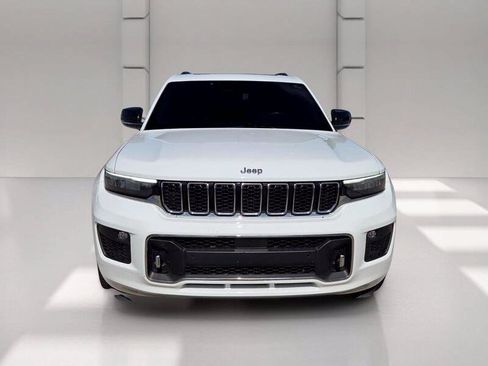 Certified 2021 Jeep Grand Cherokee L Overland w/ Luxury Tech Group IV AWD/4WD image 8