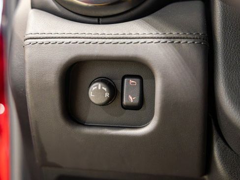 Used 2023 Nissan GT-R Premium w/ Premium Interior Package AWD/4WD image 45