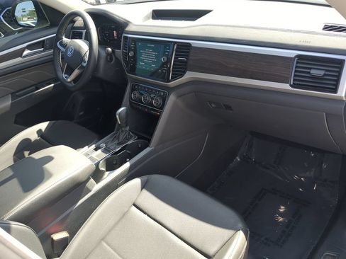 Used 2023 Volkswagen Atlas SE w/ Panoramic Sunroof Package FWD image 15
