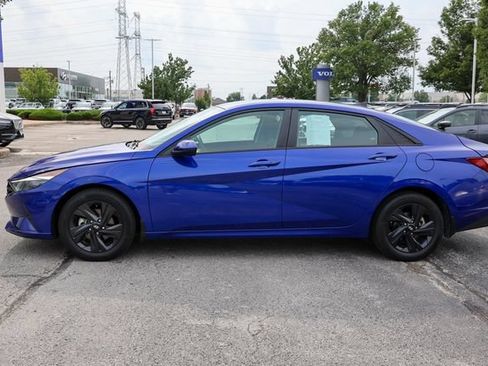 Used 2023 Hyundai Elantra SEL FWD image 33