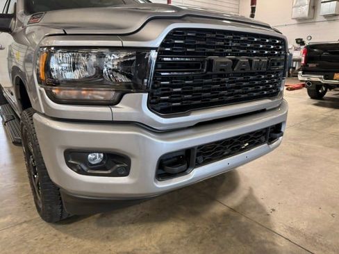 Certified 2024 RAM 2500 Big Horn w/ Night Edition AWD/4WD image 2