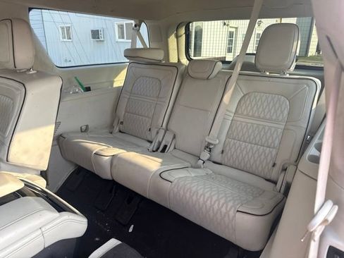 Used 2018 Lincoln Navigator L Black Label AWD/4WD image 7
