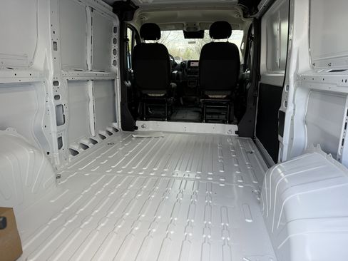 Used 2024 RAM ProMaster 1500 w/ Convenience Group image 19