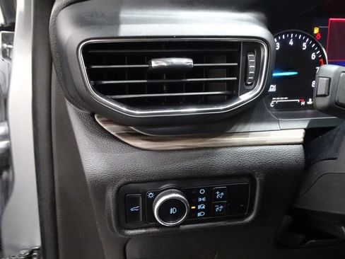 Used 2023 Ford Explorer Limited AWD/4WD image 20
