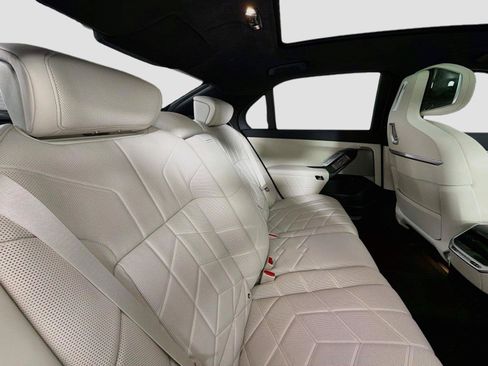 New 2026 BMW i7 eDrive50 w/ Executive Package RWD image 29
