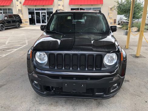 Used 2018 Jeep Renegade Altitude image 16