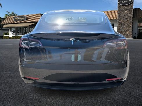 Used 2019 Tesla Model 3 Standard Range Plus image 6