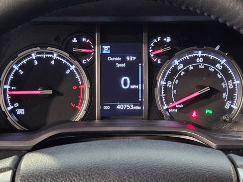 Used 2024 Toyota 4Runner Limited AWD/4WD image 15