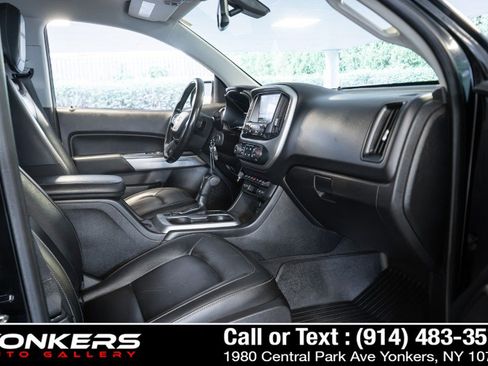 Used 2019 Chevrolet Colorado ZR2 w/ ZR2 Midnight Special Edition AWD/4WD image 26