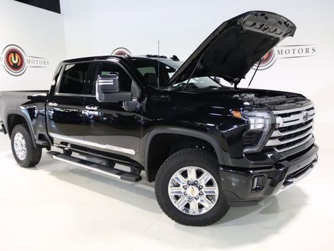 Used 2025 Chevrolet Silverado 2500 High Country w/ Technology Package image 35