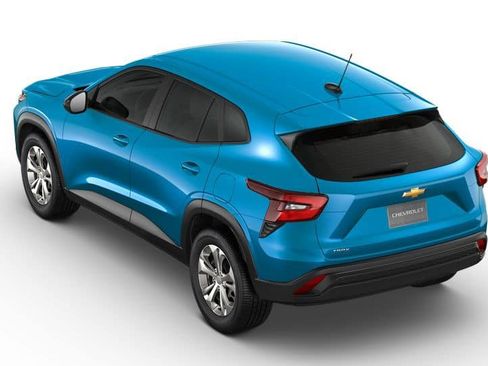 New 2026 Chevrolet Trax LS FWD image 28